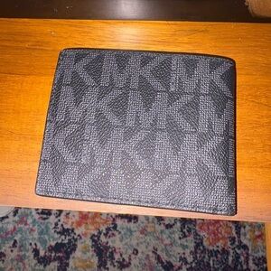 Michael Kors Black Key & Card Holder